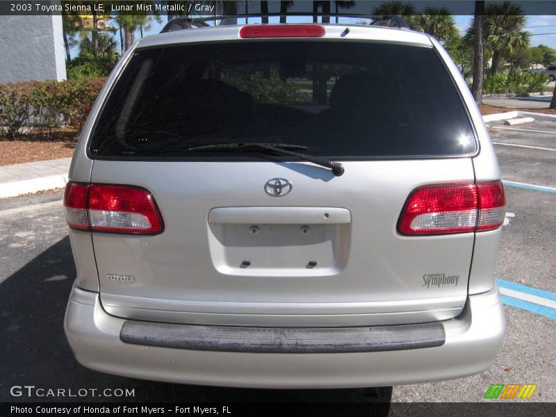 Lunar Mist Metallic / Gray 2003 Toyota Sienna LE