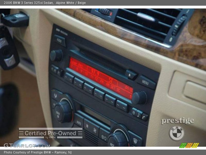 Alpine White / Beige 2006 BMW 3 Series 325xi Sedan