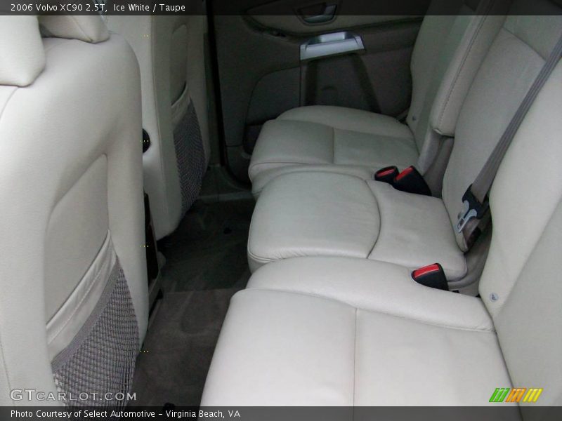 Ice White / Taupe 2006 Volvo XC90 2.5T