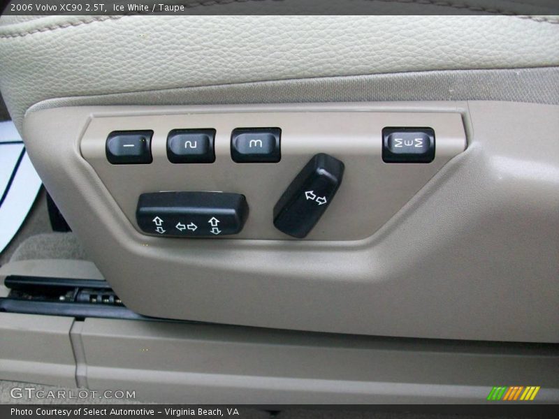 Ice White / Taupe 2006 Volvo XC90 2.5T