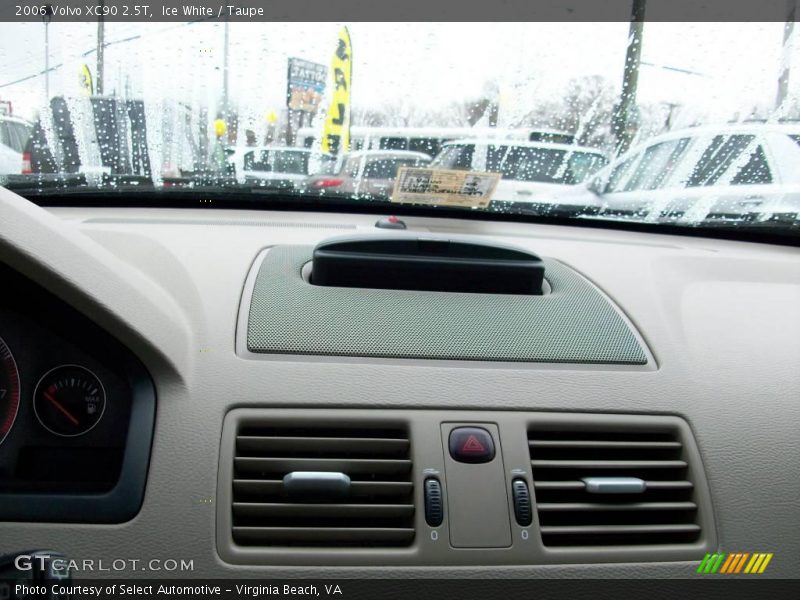 Ice White / Taupe 2006 Volvo XC90 2.5T