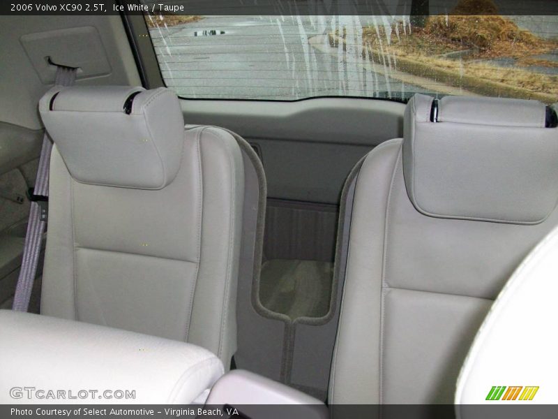 Ice White / Taupe 2006 Volvo XC90 2.5T