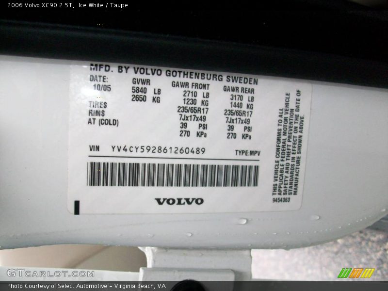 Ice White / Taupe 2006 Volvo XC90 2.5T