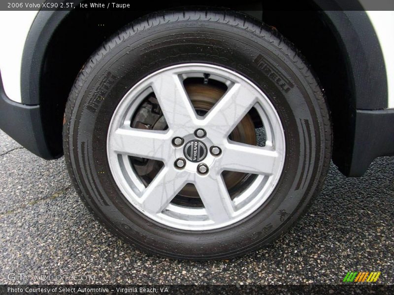 Ice White / Taupe 2006 Volvo XC90 2.5T