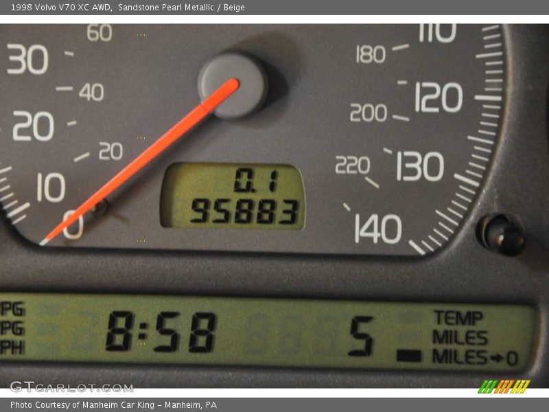 Sandstone Pearl Metallic / Beige 1998 Volvo V70 XC AWD