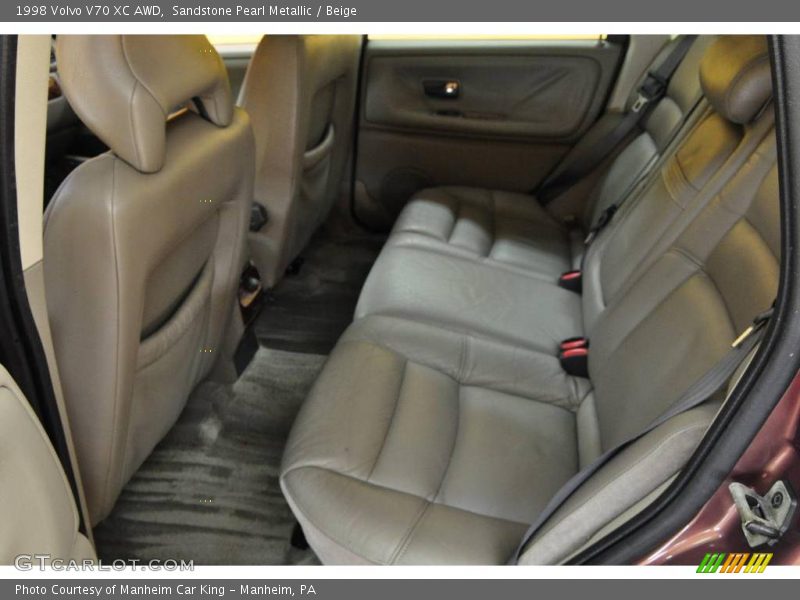 Sandstone Pearl Metallic / Beige 1998 Volvo V70 XC AWD