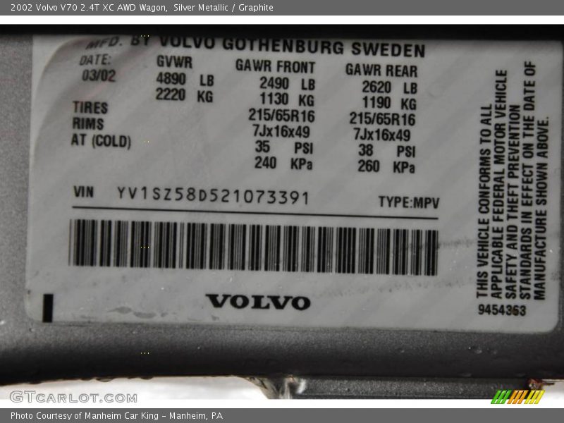 Silver Metallic / Graphite 2002 Volvo V70 2.4T XC AWD Wagon