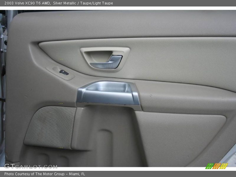Silver Metallic / Taupe/Light Taupe 2003 Volvo XC90 T6 AWD