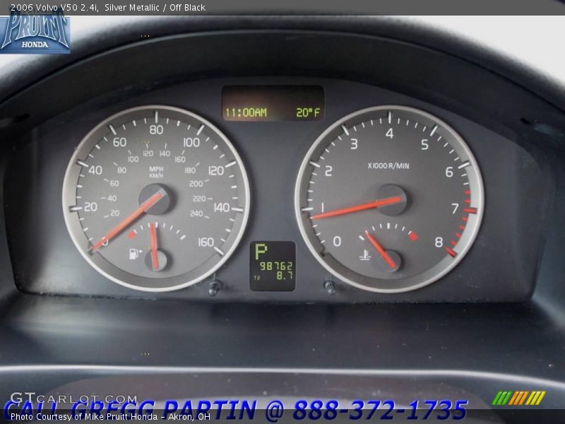 Silver Metallic / Off Black 2006 Volvo V50 2.4i
