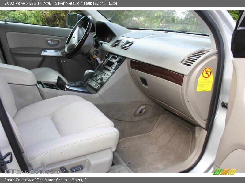 Silver Metallic / Taupe/Light Taupe 2003 Volvo XC90 T6 AWD