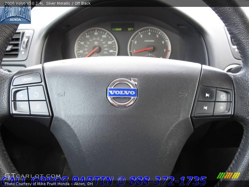 Silver Metallic / Off Black 2006 Volvo V50 2.4i