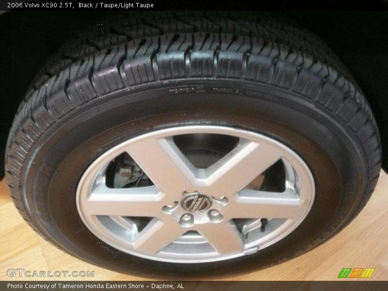 Black / Taupe/Light Taupe 2006 Volvo XC90 2.5T