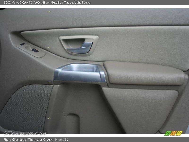 Silver Metallic / Taupe/Light Taupe 2003 Volvo XC90 T6 AWD