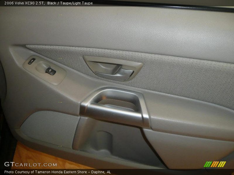 Black / Taupe/Light Taupe 2006 Volvo XC90 2.5T