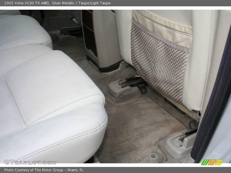 Silver Metallic / Taupe/Light Taupe 2003 Volvo XC90 T6 AWD