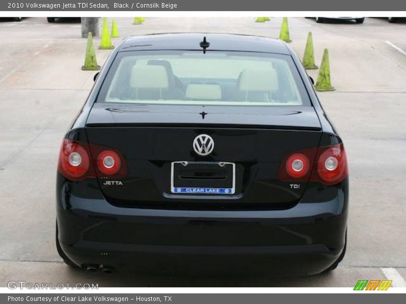 Black / Cornsilk Beige 2010 Volkswagen Jetta TDI Sedan