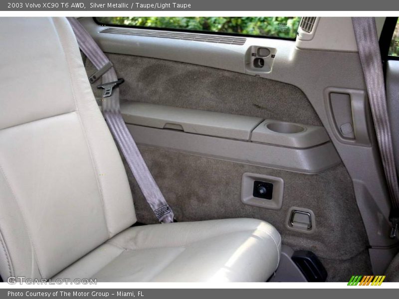 Silver Metallic / Taupe/Light Taupe 2003 Volvo XC90 T6 AWD