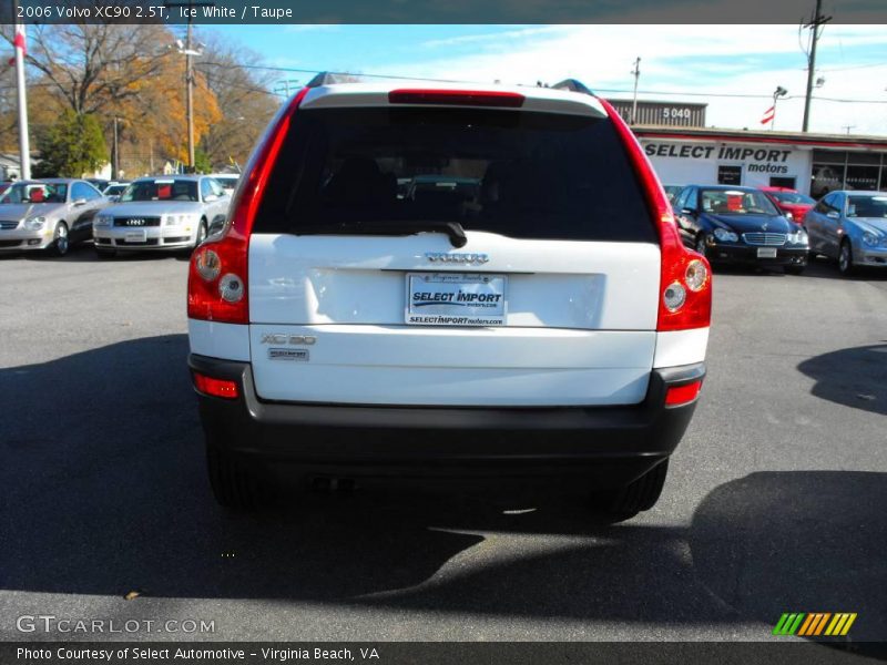Ice White / Taupe 2006 Volvo XC90 2.5T