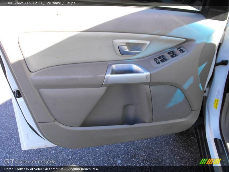 Ice White / Taupe 2006 Volvo XC90 2.5T