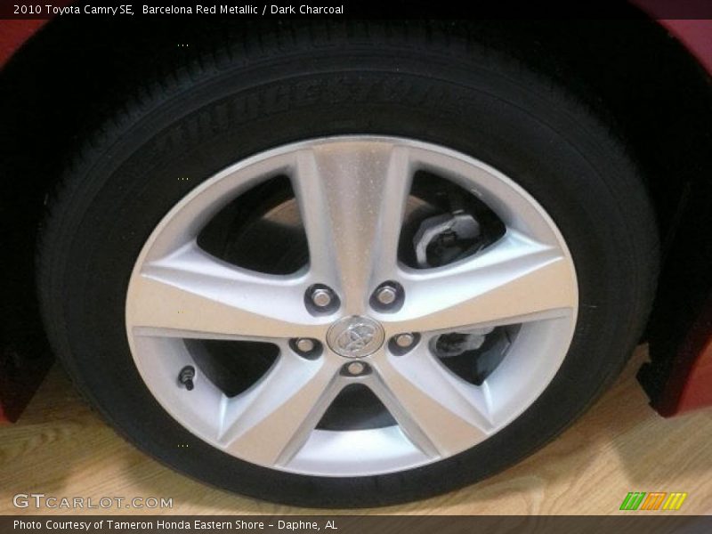 Barcelona Red Metallic / Dark Charcoal 2010 Toyota Camry SE