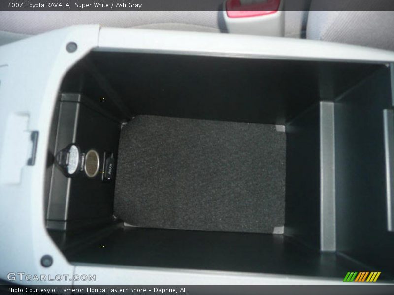 Super White / Ash Gray 2007 Toyota RAV4 I4