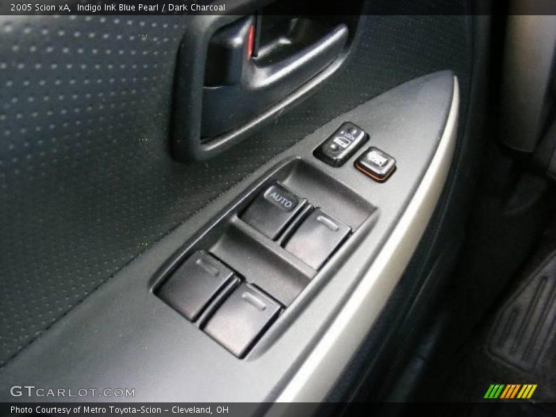 Indigo Ink Blue Pearl / Dark Charcoal 2005 Scion xA