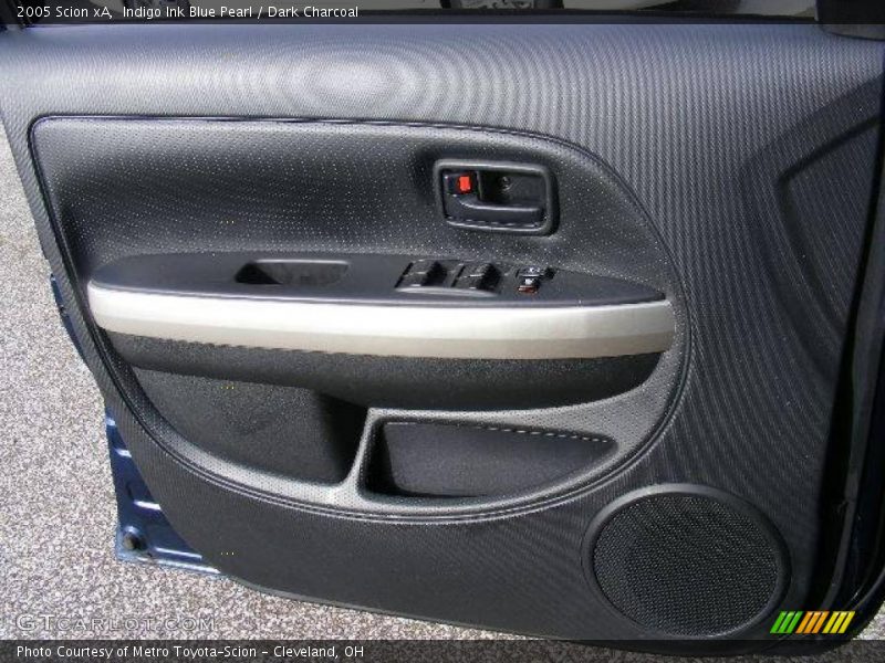 Indigo Ink Blue Pearl / Dark Charcoal 2005 Scion xA