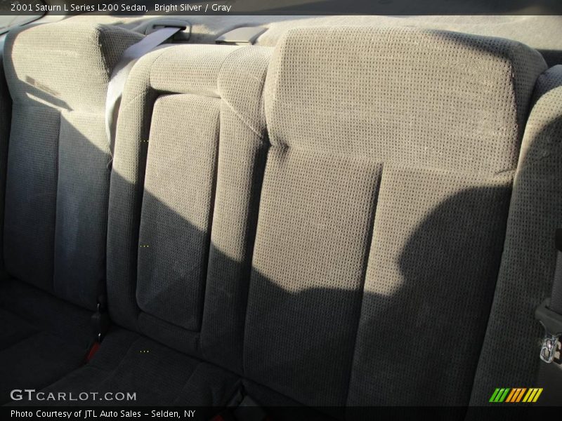 Bright Silver / Gray 2001 Saturn L Series L200 Sedan