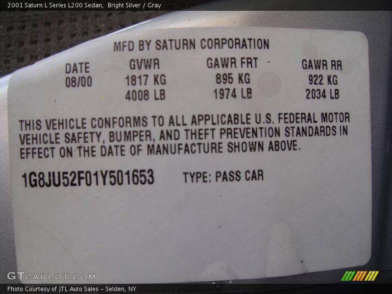 Bright Silver / Gray 2001 Saturn L Series L200 Sedan