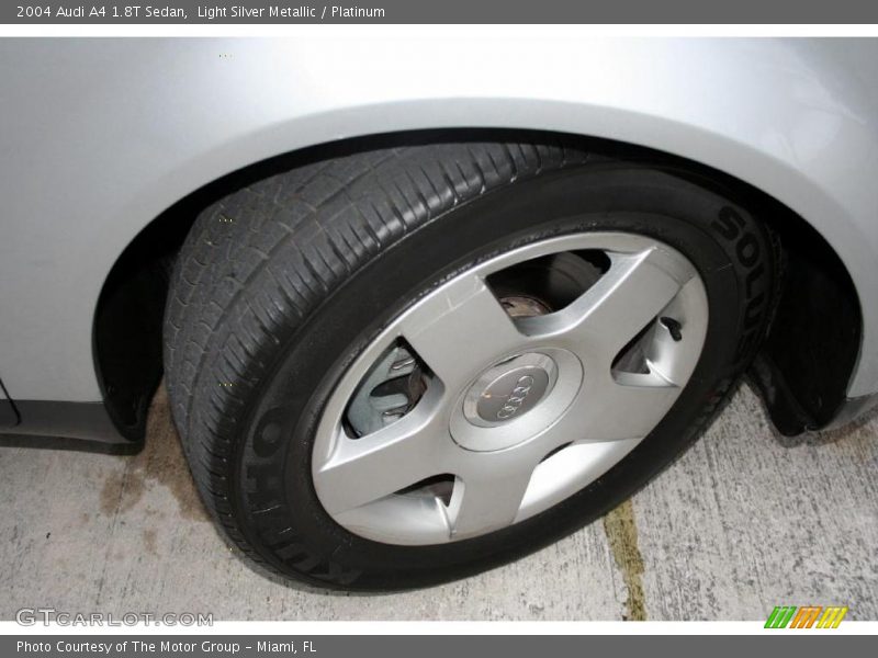 Light Silver Metallic / Platinum 2004 Audi A4 1.8T Sedan