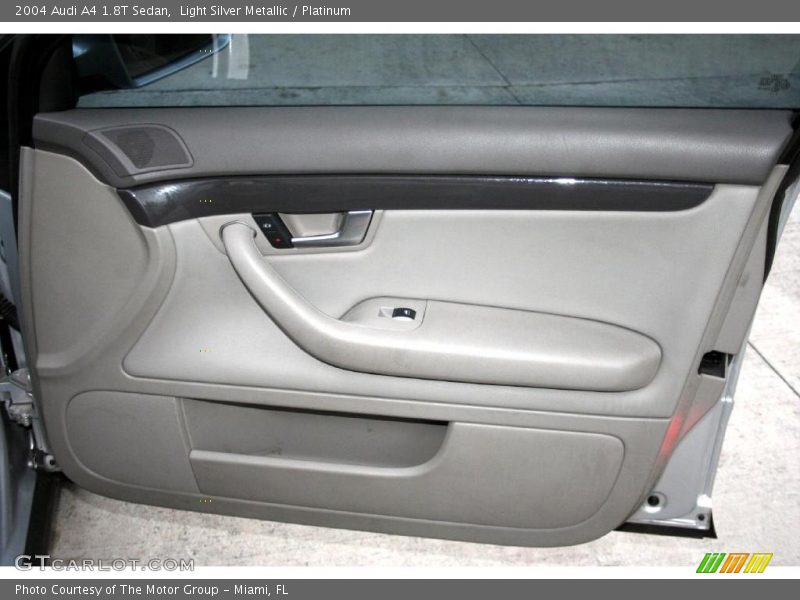 Light Silver Metallic / Platinum 2004 Audi A4 1.8T Sedan