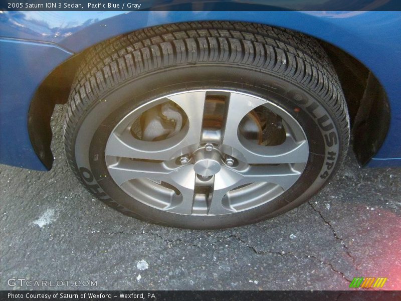 Pacific Blue / Gray 2005 Saturn ION 3 Sedan
