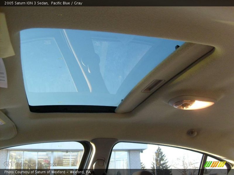 Pacific Blue / Gray 2005 Saturn ION 3 Sedan