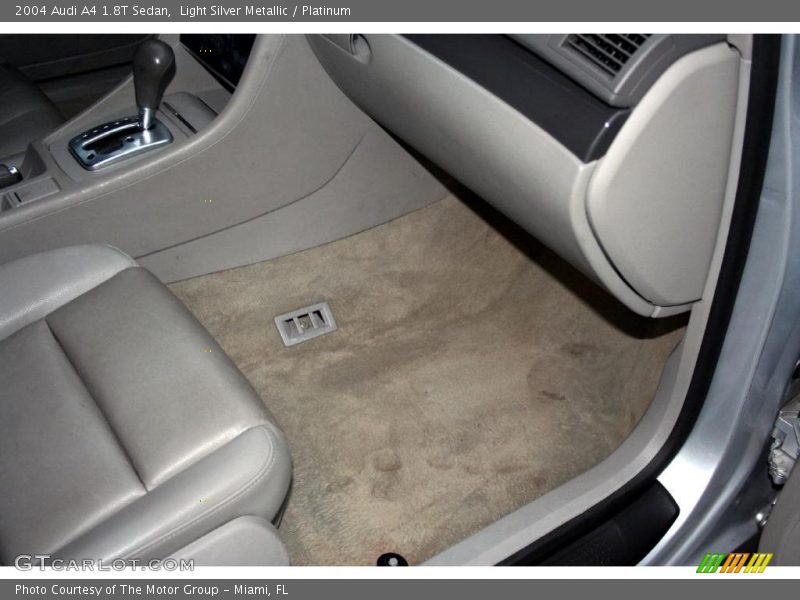 Light Silver Metallic / Platinum 2004 Audi A4 1.8T Sedan