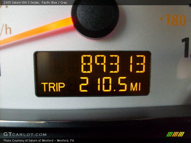 Pacific Blue / Gray 2005 Saturn ION 3 Sedan