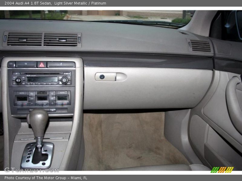 Light Silver Metallic / Platinum 2004 Audi A4 1.8T Sedan