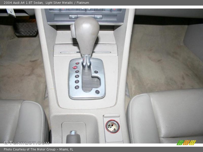 Light Silver Metallic / Platinum 2004 Audi A4 1.8T Sedan