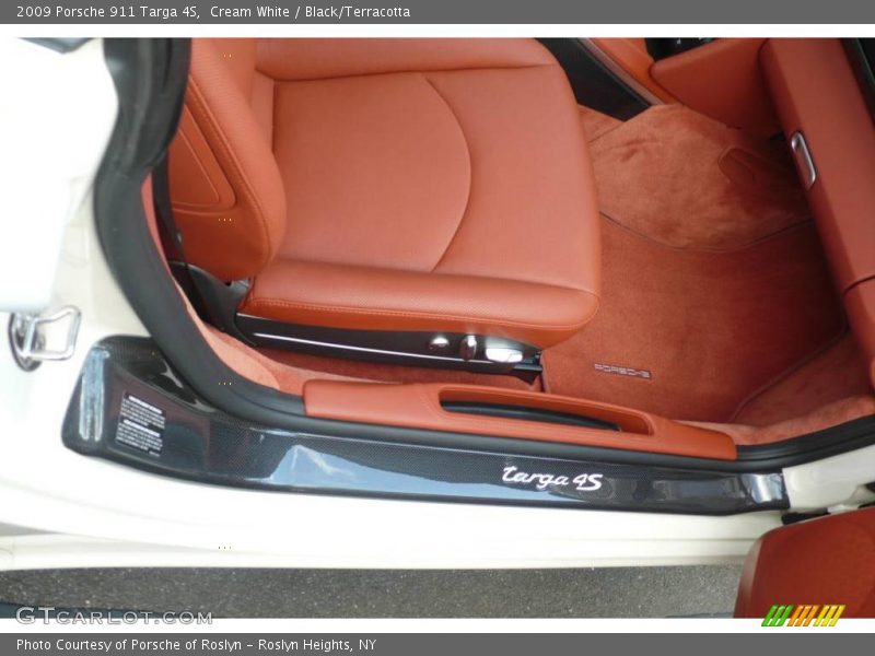 Cream White / Black/Terracotta 2009 Porsche 911 Targa 4S