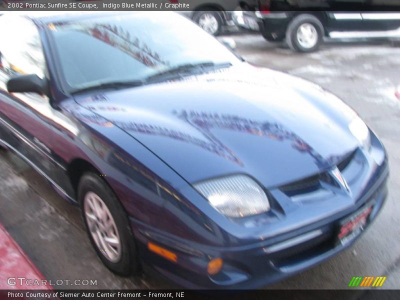 Indigo Blue Metallic / Graphite 2002 Pontiac Sunfire SE Coupe