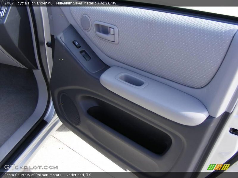 Millenium Silver Metallic / Ash Gray 2007 Toyota Highlander V6