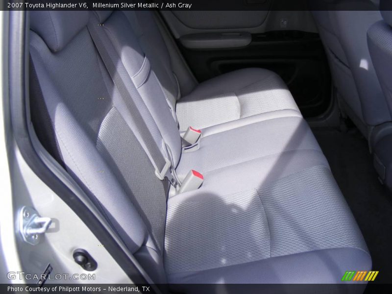Millenium Silver Metallic / Ash Gray 2007 Toyota Highlander V6