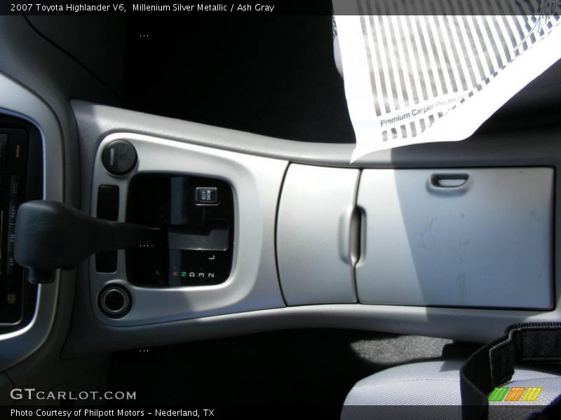Millenium Silver Metallic / Ash Gray 2007 Toyota Highlander V6