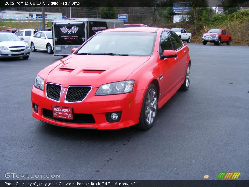 Front 3/4 View of 2009 G8 GXP