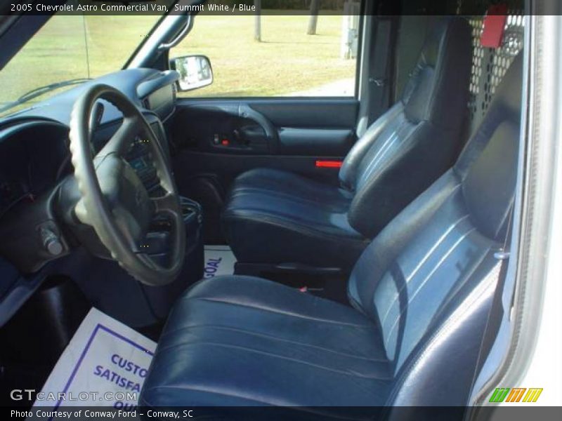 Summit White / Blue 2005 Chevrolet Astro Commercial Van