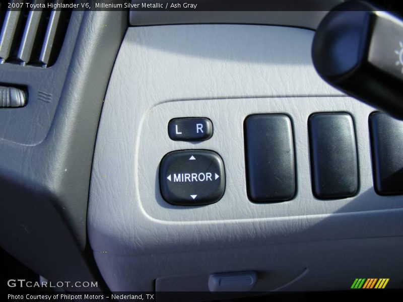 Millenium Silver Metallic / Ash Gray 2007 Toyota Highlander V6
