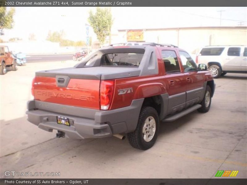 Sunset Orange Metallic / Graphite 2002 Chevrolet Avalanche Z71 4x4