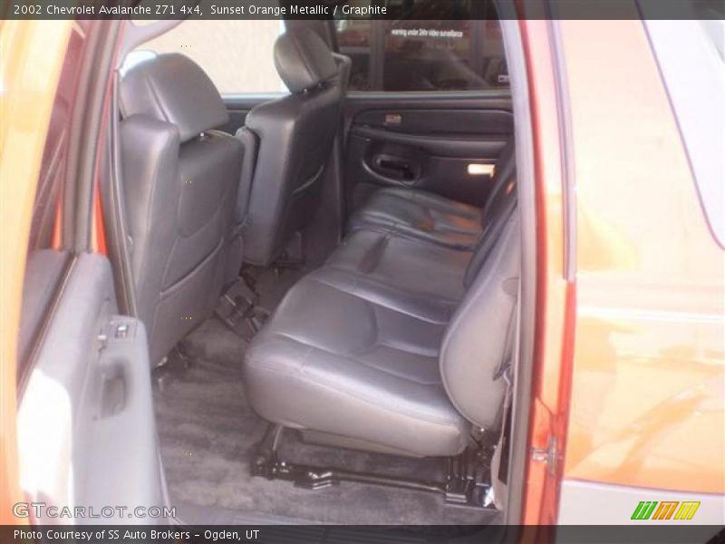 Sunset Orange Metallic / Graphite 2002 Chevrolet Avalanche Z71 4x4