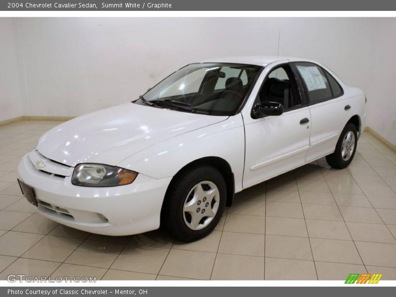 Summit White / Graphite 2004 Chevrolet Cavalier Sedan