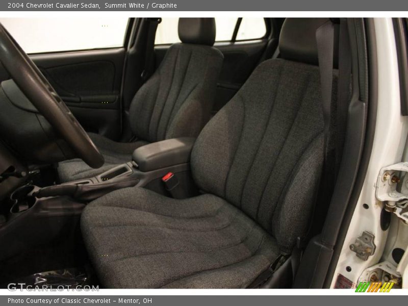 Summit White / Graphite 2004 Chevrolet Cavalier Sedan