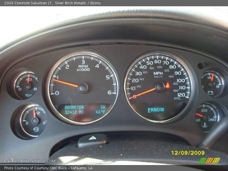 Silver Birch Metallic / Ebony 2009 Chevrolet Suburban LT